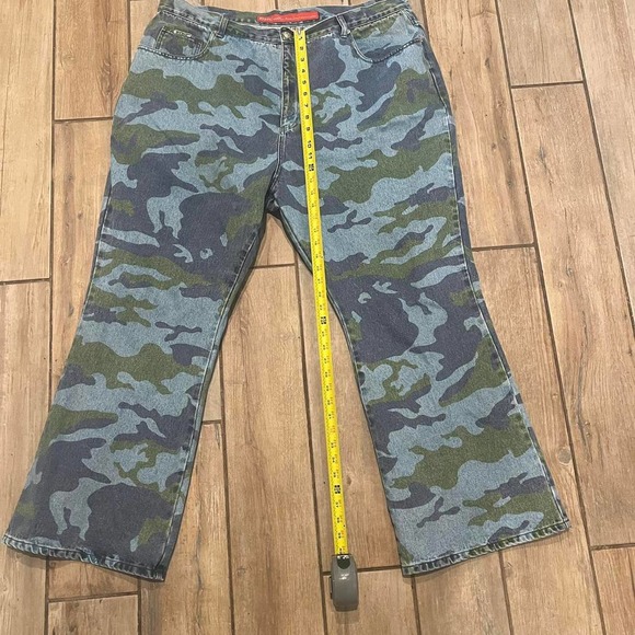 vintage y2k revolt jeans camo pattern NWT - Picture 2 of 6